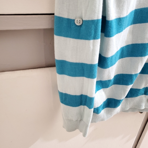 Lightweight Long-Sleeve Cardigan - Picture 4 of 6